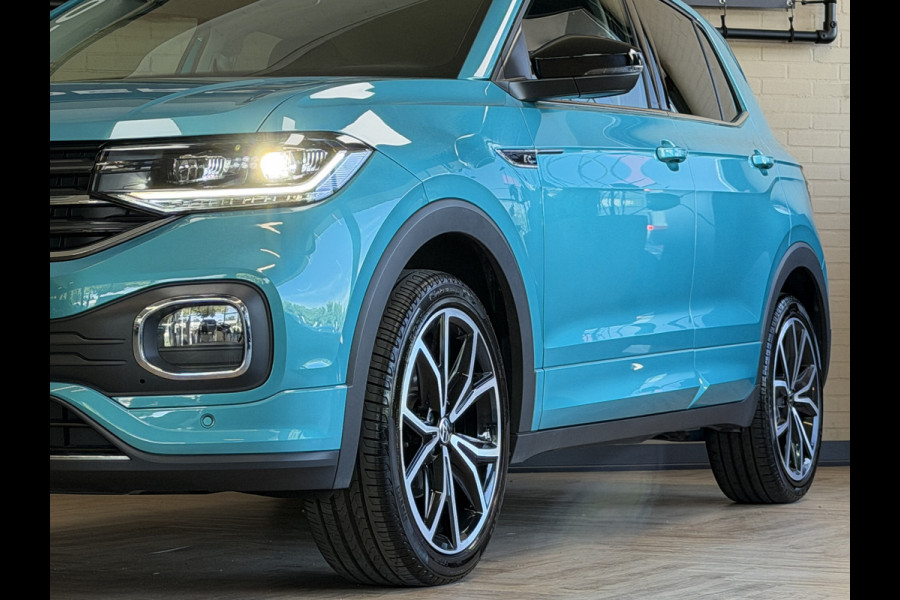 Volkswagen T-Cross 1.5 TSI 150pk Style Business R | Navi | 18" | ACC | Camera | Led | Dodehoek | Stoelverwarming | Prachtige T-Cross!