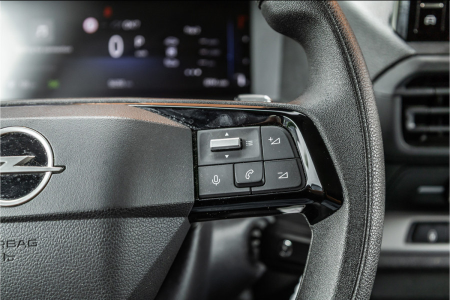 Opel Vivaro 2.0 BlueHdi L3 DC | Dubbel cabine | 6-Zitter | Automaat | Navigatie | Camera | Trekhaak | PDC | Nieuwe APK | Treeplanken | Spoilerkit