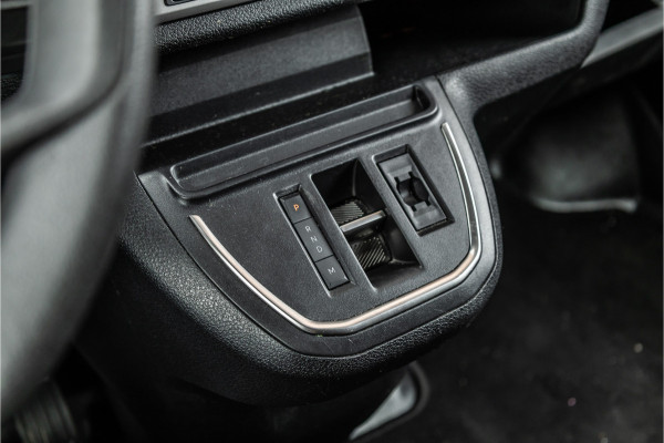 Opel Vivaro 2.0 BlueHdi L3 DC | Dubbel cabine | 6-Zitter | Automaat | Navigatie | Camera | Trekhaak | PDC | Nieuwe APK | Treeplanken | Spoilerkit