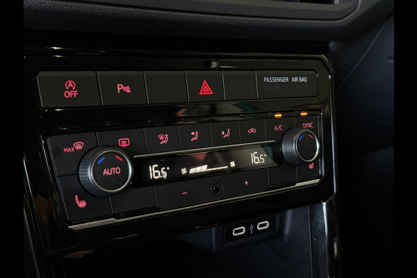 Volkswagen T-Cross 1.5 TSI 150pk Style Business R | Navi | 18" | ACC | Camera | Led | Dodehoek | Stoelverwarming | Prachtige T-Cross!