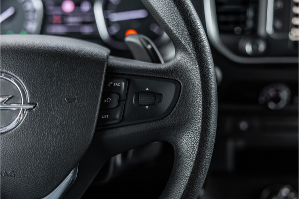 Opel Vivaro 2.0 BlueHDi L3 DC | Dubbel cabine | Automaat | 6-Zitter | Navigatie | Camera | CarPlay | Dodehoek detector | Imperiaal | Trekhaak | F1 Flippers | Airco | BPM Vrij | Dealer onderhouden | Nieuwe APK