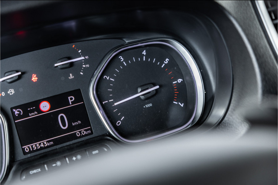 Opel Vivaro 2.0 BlueHDi L3 DC | Dubbel cabine | Automaat | 6-Zitter | Navigatie | Camera | CarPlay | Dodehoek detector | Imperiaal | Trekhaak | F1 Flippers | Airco | BPM Vrij | Dealer onderhouden | Nieuwe APK