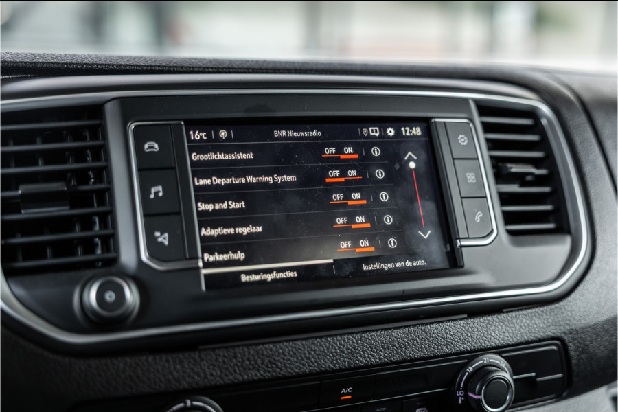 Opel Vivaro 2.0 BlueHDi L3 DC | Dubbel cabine | Automaat | 6-Zitter | Navigatie | Camera | CarPlay | Dodehoek detector | Imperiaal | Trekhaak | F1 Flippers | Airco | BPM Vrij | Dealer onderhouden | Nieuwe APK