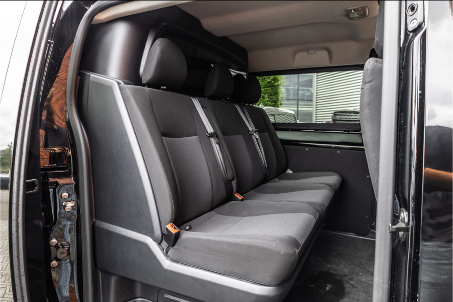 Opel Vivaro 2.0 BlueHdi L3 DC | Dubbel cabine | 6-Zitter | Automaat | Navigatie | Camera | Trekhaak | PDC | Nieuwe APK | Treeplanken | Spoilerkit