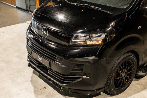 Opel Vivaro 2.0 BlueHdi L3 DC | Dubbel cabine | 6-Zitter | Automaat | Navigatie | Camera | Trekhaak | PDC | Nieuwe APK | Treeplanken | Spoilerkit