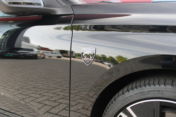Peugeot 308 SW 1.6 Plug-in Hybrid 225 GT | PANORAMA SCHUIF/KANTEL DAK | 18" LICHTMETALEN VELGEN | ACHTERUITRIJ CAMERA | PARKEERSENSOREN VOOR + ACHTER | LED MATRIX KOPLAMPEN | NAVIGATIE | ELEKTRISCH BEDIENBARE BESTUURDERSSTOEL MET MASSAGE FUNCTIE | STOEL VERWAMING | DRAADLOZE APPLE CARPLAY/ANDROID AUTO | DODEHOEK DETECTIE | KEYLESS ENTRY/START | ADAPTIVE CRUISE CONTROL | NAVIGATIE |