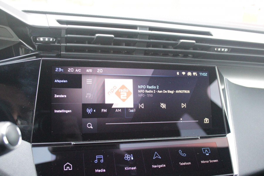 Peugeot 308 SW 1.6 Plug-in Hybrid 225 GT | PANORAMA SCHUIF/KANTEL DAK | 18" LICHTMETALEN VELGEN | ACHTERUITRIJ CAMERA | PARKEERSENSOREN VOOR + ACHTER | LED MATRIX KOPLAMPEN | NAVIGATIE | ELEKTRISCH BEDIENBARE BESTUURDERSSTOEL MET MASSAGE FUNCTIE | STOEL VERWAMING | DRAADLOZE APPLE CARPLAY/ANDROID AUTO | DODEHOEK DETECTIE | KEYLESS ENTRY/START | ADAPTIVE CRUISE CONTROL | NAVIGATIE |