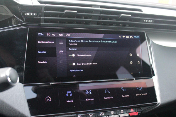 Peugeot 308 SW 1.6 Plug-in Hybrid 225 GT | PANORAMA SCHUIF/KANTEL DAK | 18" LICHTMETALEN VELGEN | ACHTERUITRIJ CAMERA | PARKEERSENSOREN VOOR + ACHTER | LED MATRIX KOPLAMPEN | NAVIGATIE | ELEKTRISCH BEDIENBARE BESTUURDERSSTOEL MET MASSAGE FUNCTIE | STOEL VERWAMING | DRAADLOZE APPLE CARPLAY/ANDROID AUTO | DODEHOEK DETECTIE | KEYLESS ENTRY/START | ADAPTIVE CRUISE CONTROL | NAVIGATIE |