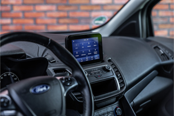 Ford Transit Connect 1.0 Ecoboost L2 | 3-Zitter | Sortimo inrichting | Navigatie | Camera | CarPlay | Stoelverwarming | Airco | MF Stuur | Dealer onderhouden | Nieuwe APK