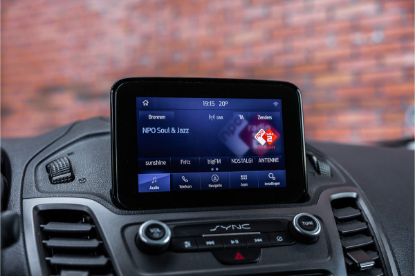 Ford Transit Connect 1.0 Ecoboost L2 | 3-Zitter | Sortimo inrichting | Navigatie | Camera | CarPlay | Stoelverwarming | Airco | MF Stuur | Dealer onderhouden | Nieuwe APK