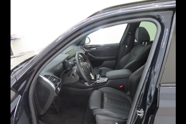 BMW iX3 High Executive 80 kWh 36.400 KM |Origineel NL met NAP | SOH 97,4% | Volledig Lederen Interieur | Panorama Dak | Trekhaak | WORDT VERWACHT