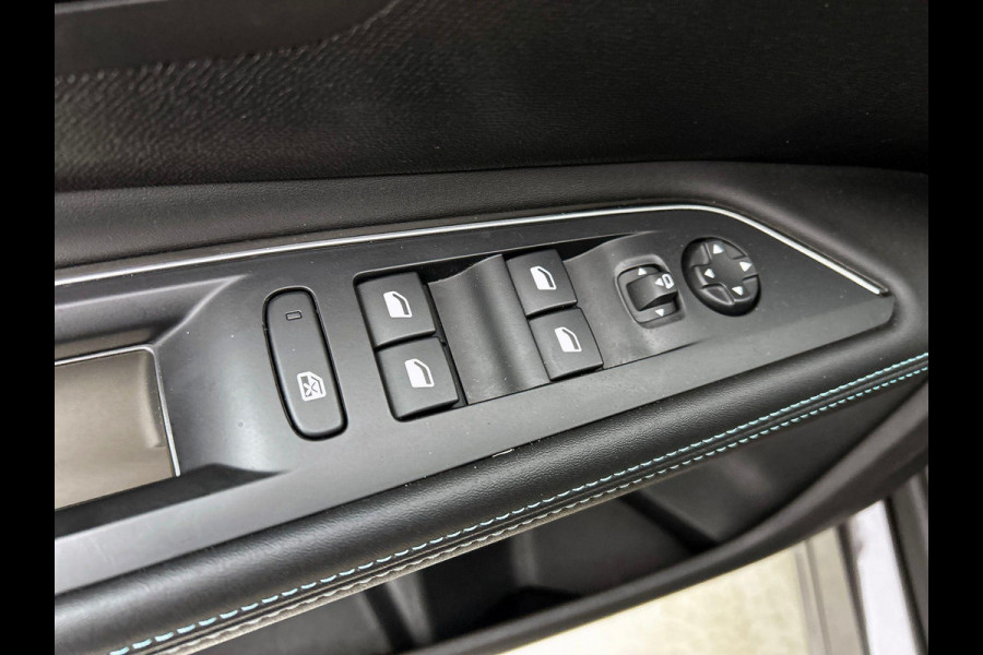 Peugeot 5008 1.2 AUTOMAAT 7-PERS. Crossway 1/2 LEER | CAMERA | CLIMA | 18"LMV