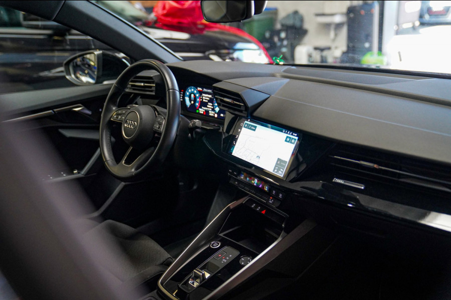 Audi A3 Sportback 30 TFSI Advanced edition | Lane assist | Carplay | Digitaal Dashboard | Origineel NL