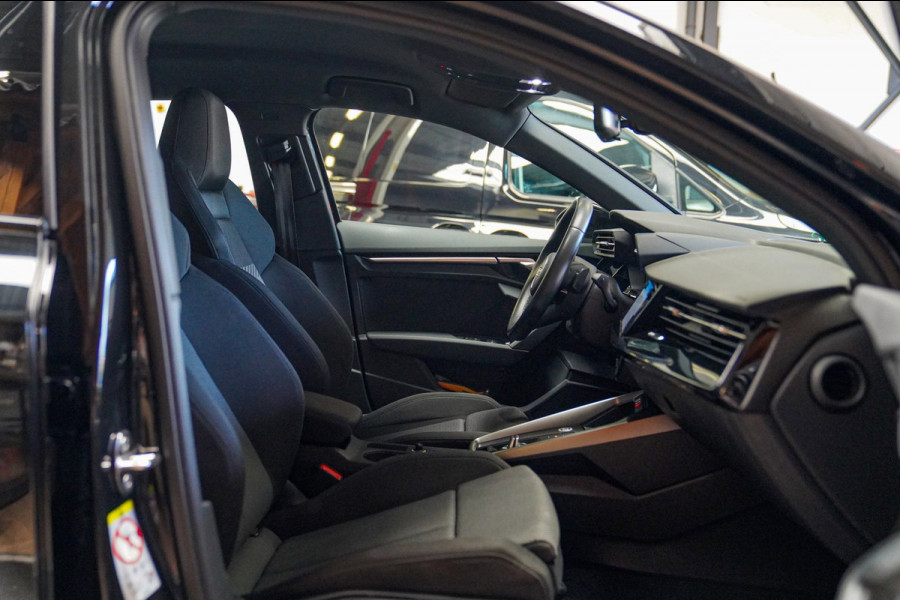Audi A3 Sportback 30 TFSI Advanced edition | Lane assist | Carplay | Digitaal Dashboard | Origineel NL