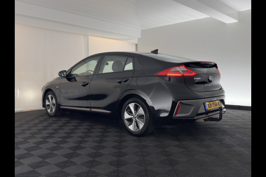 Hyundai IONIQ Comfort EV {SoH-98} Aut. *HEATPUMP | FULL-LED | DIGI-COCKPIT | SHIFTPADDLES | LANE-ASSIST | CCS-FASTLOADER | CRUISE | CAMERA | KEYLESS | DAB+ | NAVI-FULLMAP | ECC | PDC | TOWBAR | 16"ALU*