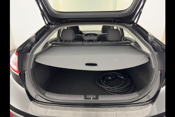 Hyundai IONIQ Comfort EV {SoH-98} Aut. *HEATPUMP | FULL-LED | DIGI-COCKPIT | SHIFTPADDLES | LANE-ASSIST | CCS-FASTLOADER | CRUISE | CAMERA | KEYLESS | DAB+ | NAVI-FULLMAP | ECC | PDC | TOWBAR | 16"ALU*