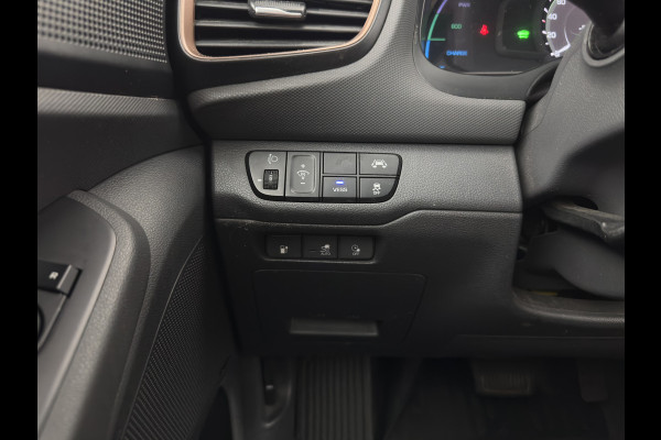 Hyundai IONIQ Comfort EV {SoH-98} Aut. *HEATPUMP | FULL-LED | DIGI-COCKPIT | SHIFTPADDLES | LANE-ASSIST | CCS-FASTLOADER | CRUISE | CAMERA | KEYLESS | DAB+ | NAVI-FULLMAP | ECC | PDC | TOWBAR | 16"ALU*