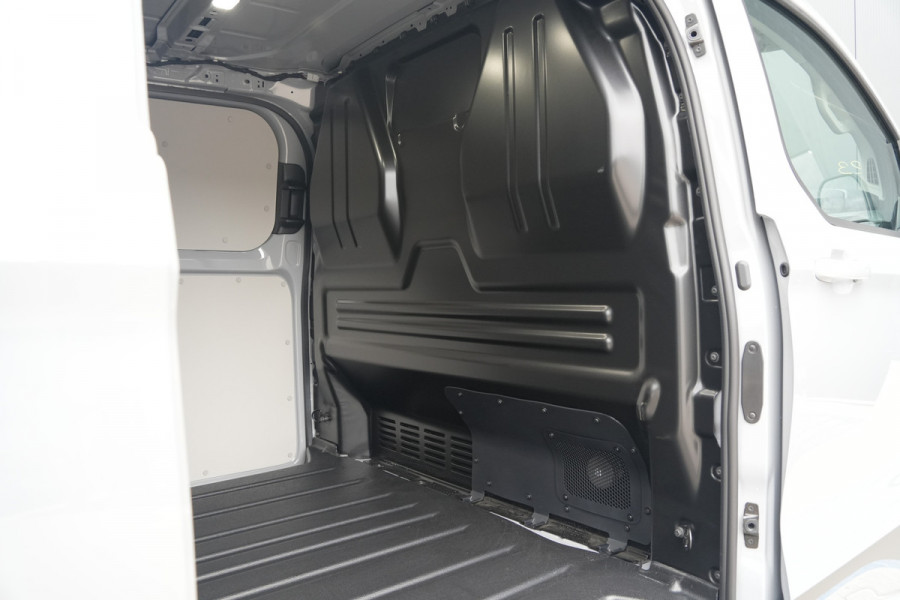 Ford E-Transit Custom 340 L2H1 Sport 71 kWh 218pk - 2x Schuif - ACC - B&O - Navi - Stoel/Stuurverwarming - 360 Camera - Blindspot - Rijklaar