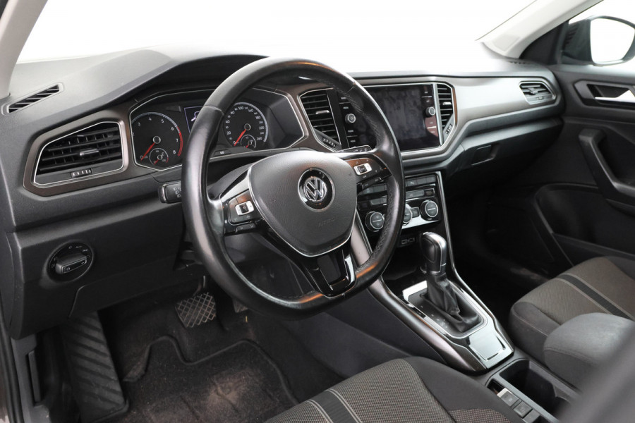 Volkswagen T-Roc 1.5 TSI Style Automaat, Apple carplay, Trekhaak