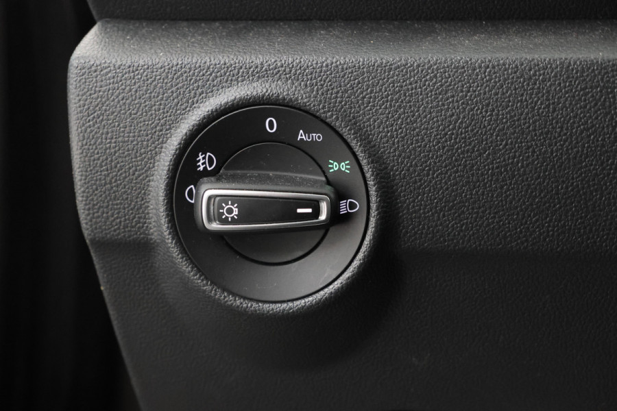 Volkswagen T-Roc 1.5 TSI Style Automaat, Apple carplay, Trekhaak