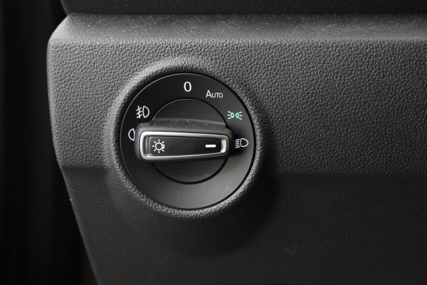 Volkswagen T-Roc 1.5 TSI Style Automaat, Apple carplay, Trekhaak