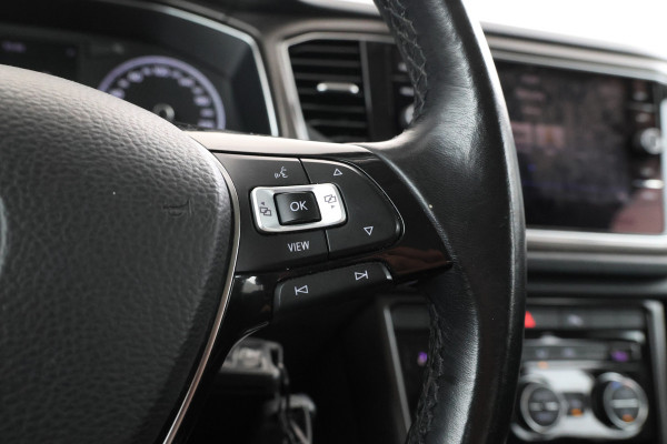 Volkswagen T-Roc 1.5 TSI Style Automaat, Apple carplay, Trekhaak