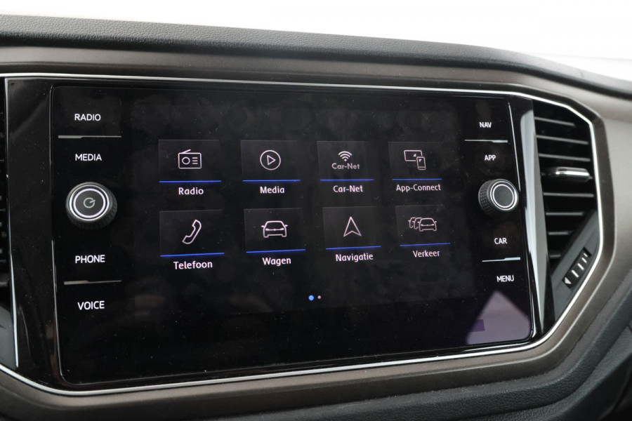 Volkswagen T-Roc 1.5 TSI Style Automaat, Apple carplay, Trekhaak