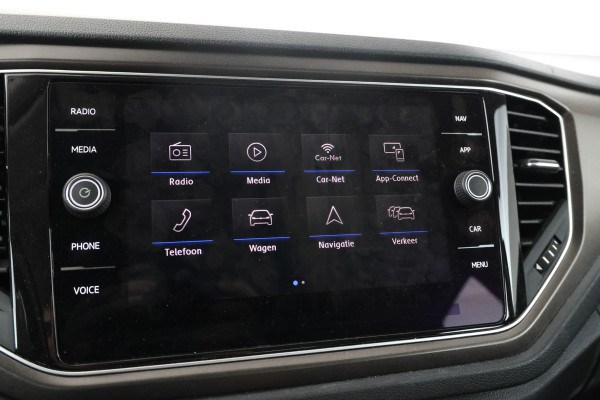 Volkswagen T-Roc 1.5 TSI Style Automaat, Apple carplay, Trekhaak