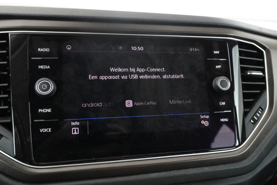 Volkswagen T-Roc 1.5 TSI Style Automaat, Apple carplay, Trekhaak