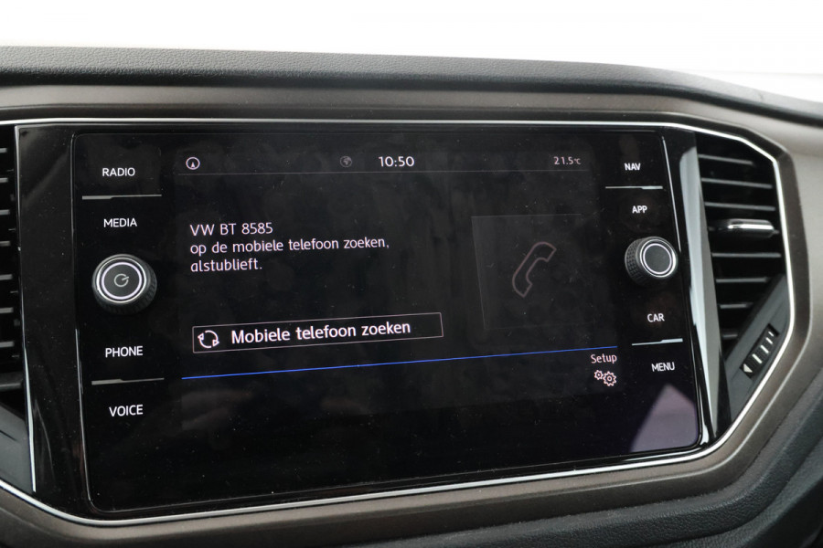 Volkswagen T-Roc 1.5 TSI Style Automaat, Apple carplay, Trekhaak