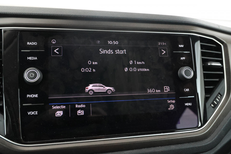 Volkswagen T-Roc 1.5 TSI Style Automaat, Apple carplay, Trekhaak