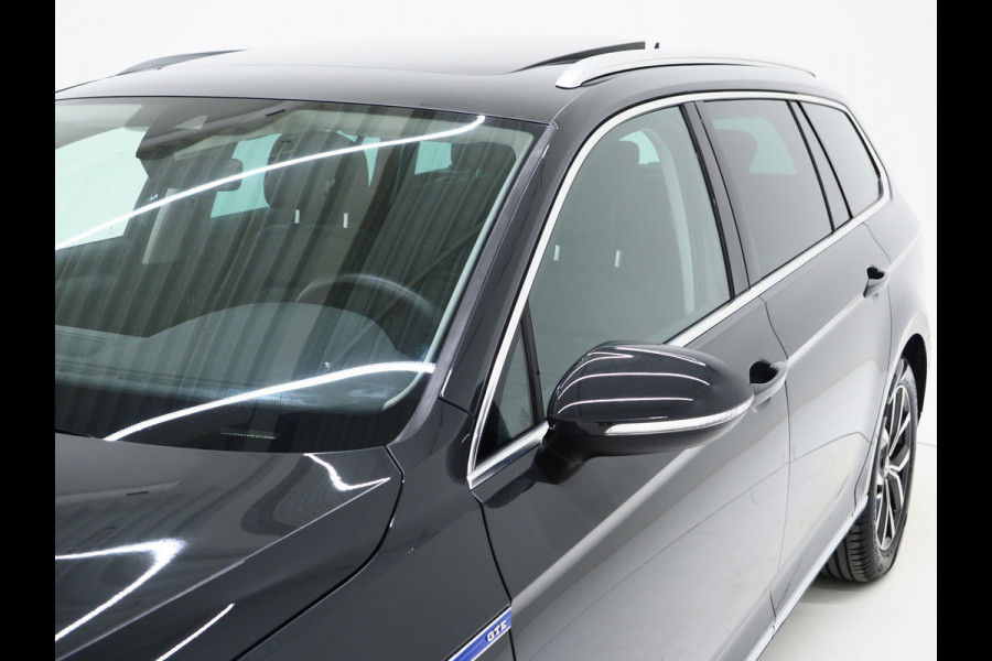 Volkswagen Passat Variant 1.4 TSI PHEV GTE | Panoramadak | Leder | Trekhaak | Massage | Adaptive Cruise | Camera | Dodehoek