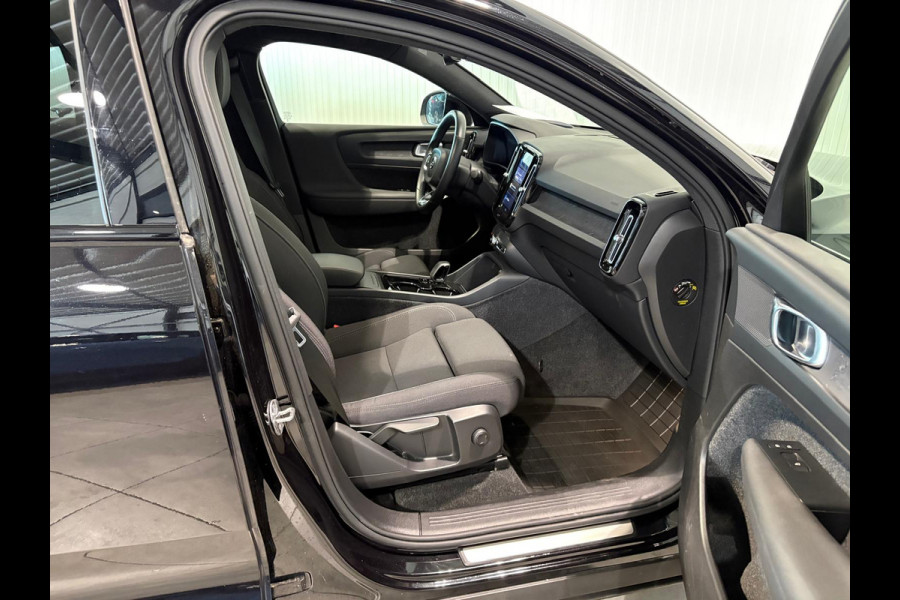 Volvo C40 Recharge Twin Plus SOH 95% ACC Panoramadak Stoelverwarming Parkeercamera 408pk