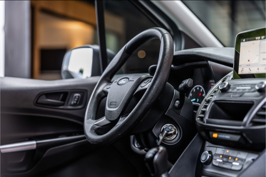 Ford Transit Connect 1.0 Ecoboost L2 | BPM Vrij | 3-Zitter | Navigatie | CarPlay | Camera | Stoelverwarming | Airco | MF Stuur | Dealer onderhouden | Nieuwe APK