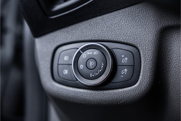 Ford Transit Connect 1.0 Ecoboost L2 | BPM Vrij | 3-Zitter | Navigatie | CarPlay | Camera | Stoelverwarming | Airco | MF Stuur | Dealer onderhouden | Nieuwe APK