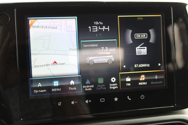 Suzuki Swift 1.2-83 pk MHEV Select Smart-Hybrid 5drs. Zeer betrouwbare en luxe wagen ! Slechts 15.000km ! Cruise Cntrl, LED verl., Airco, Navigatie, Stoelverwarm., Camera, Keyless entry & start, LM wielen, Metallic lak, Side- en lane assist etc.