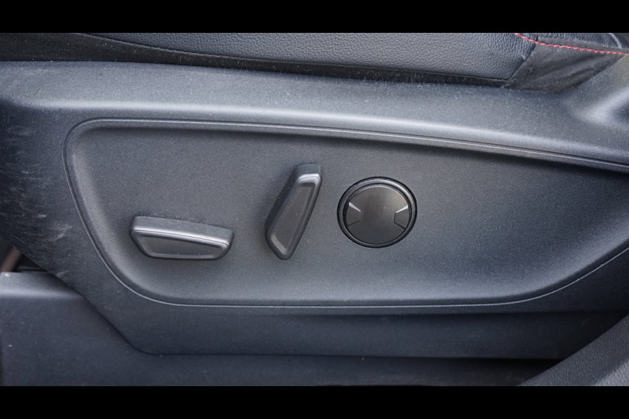 Ford Kuga 2.5 PHEV ST-Line X ALCANTARA|BANG&OLUFSEN|CAMERA|CLIMA|CRUISE|FULL LED|KEYLESS|PANORAMA|ELEKTRISCHE STOELEN|TREKHAAK