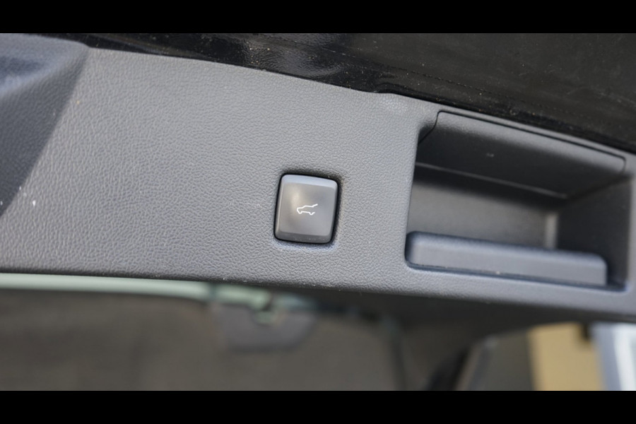Ford Kuga 2.5 PHEV ST-Line X ALCANTARA|BANG&OLUFSEN|CAMERA|CLIMA|CRUISE|FULL LED|KEYLESS|PANORAMA|ELEKTRISCHE STOELEN|TREKHAAK