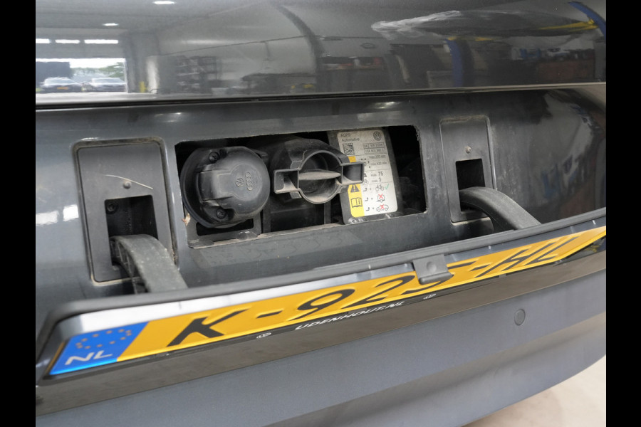 Volkswagen ID.3 First Plus 58 kWh 204pk | Camera | Acc | App-Connect | Stoelverwarming