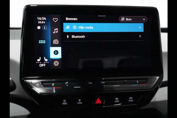 Volkswagen ID.3 First Plus 58 kWh 204pk | Camera | Acc | App-Connect | Stoelverwarming