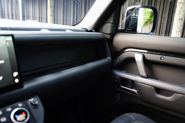 Land Rover Defender 110 P 400 E X-Dynamic HSE GERESERVEERD