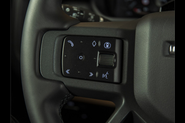 Land Rover Defender 110 2.0 P300e 110 X-Dynamic HSE MY26 | PANO | HUD | 22" | MERIDIAN 700W
