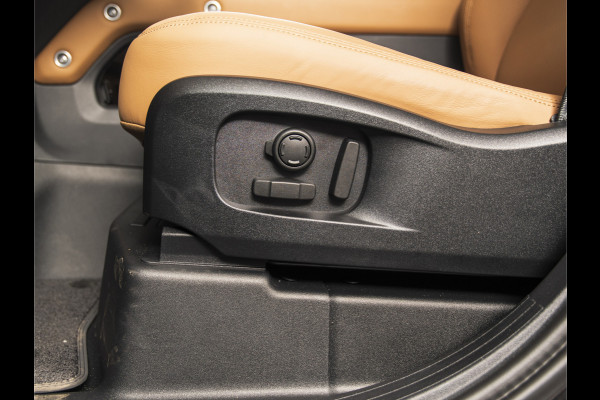 Land Rover Defender 110 2.0 P300e 110 X-Dynamic HSE MY26 | PANO | HUD | 22" | MERIDIAN 700W