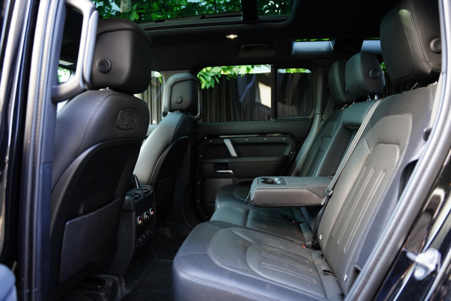Land Rover Defender 110 P 400 E X-Dynamic HSE GERESERVEERD