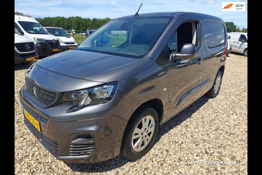 Peugeot Partner 1.5 BlueHDI Premium , Leuke bus , euro 6 , Apk Juni 2027 , camera navi cruise.