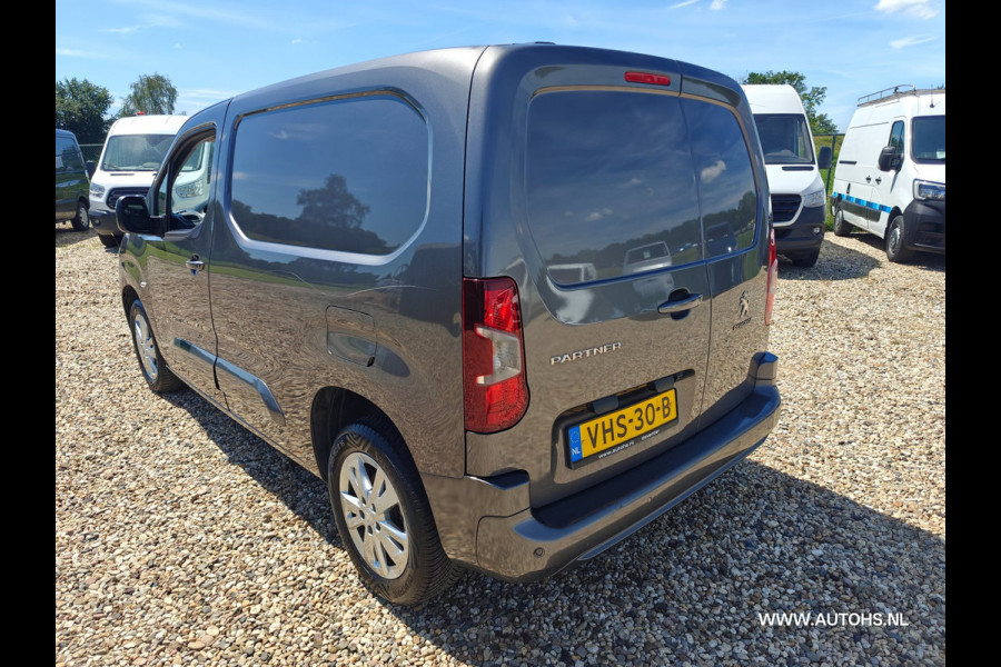Peugeot Partner 1.5 BlueHDI Premium , Leuke bus , euro 6 , Apk Juni 2027 , camera navi cruise.