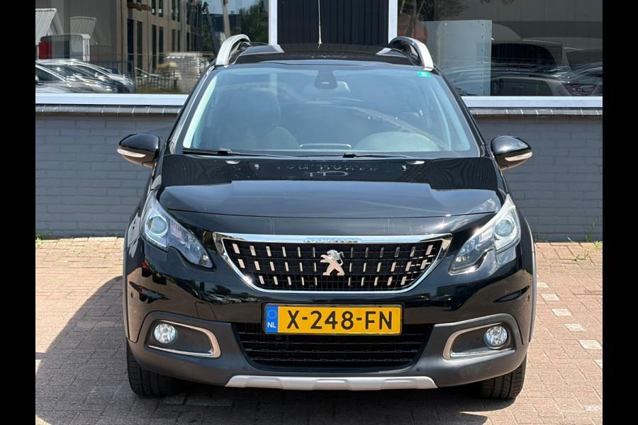 Peugeot 2008 1.2 PureTech / Pano / Navi / Leder / 131 PK