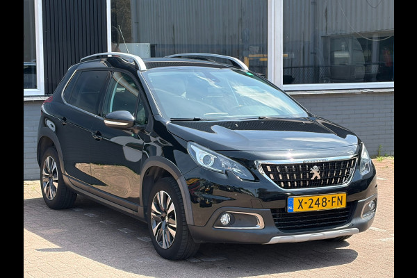 Peugeot 2008 1.2 PureTech / Pano / Navi / Leder / 131 PK