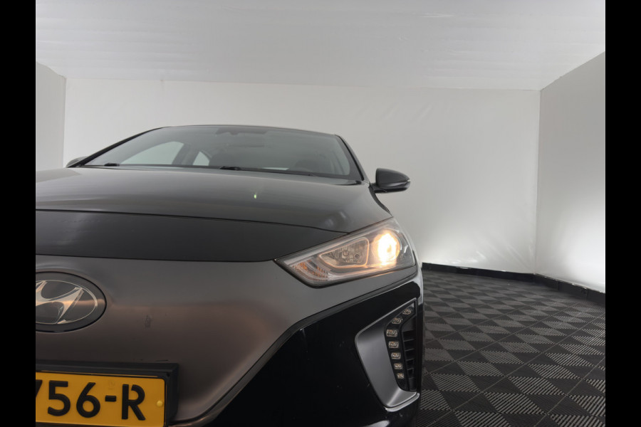 Hyundai IONIQ Comfort EV {SoH-98} Aut. *HEATPUMP | FULL-LED | DIGI-COCKPIT | SHIFTPADDLES | LANE-ASSIST | CCS-FASTLOADER | CRUISE | CAMERA | KEYLESS | DAB+ | NAVI-FULLMAP | ECC | PDC | TOWBAR | 16"ALU*