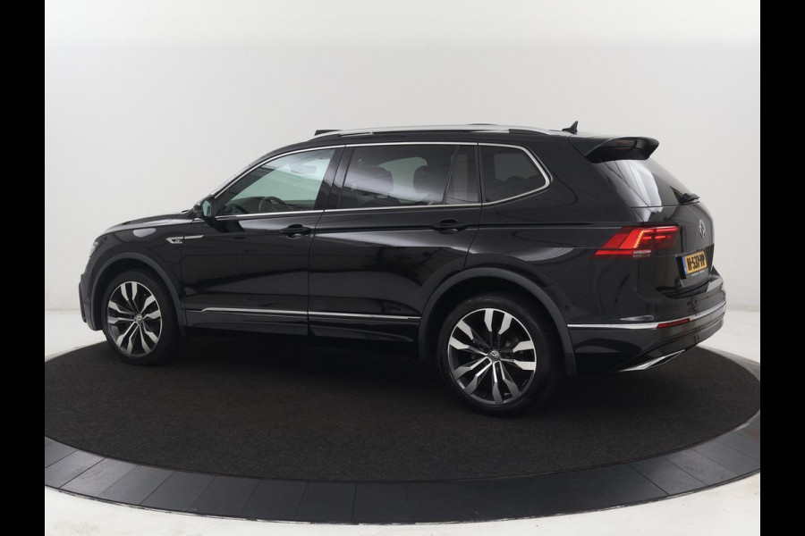 Volkswagen Tiguan Allspace 1.5 TSI Highline Business R 7p. | Carplay | Panoramadak | Camera | Carplay | Navigatie | Adaptive cruise| Leer | Climate control | Elektrische laadklep |